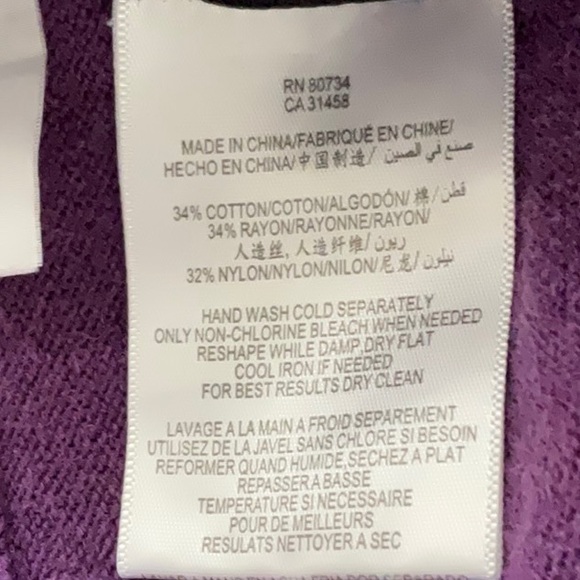 BCBG MAXAZRIA SWEATER SIZE LARGE - Picture 8 of 8